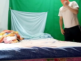 mi padrastro esta de compras!! ven te invito para divertirnos... hagamos una pijamada con mascaras y pongamonos sucios - PORNO REAL CASERO